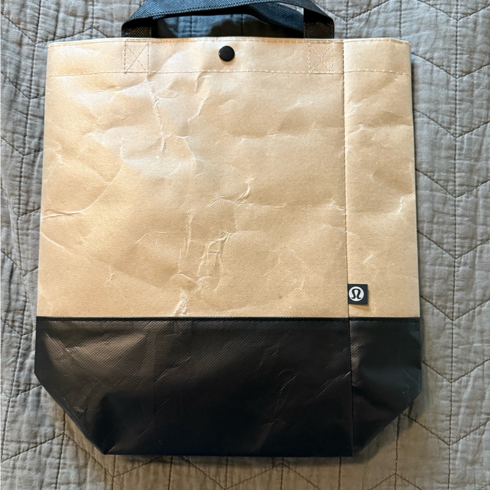 Lululemon Crinkle Short Handle Reusable Tote Bag